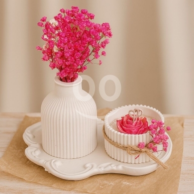 Other Goods in Azmi - White Ribbed Vase
