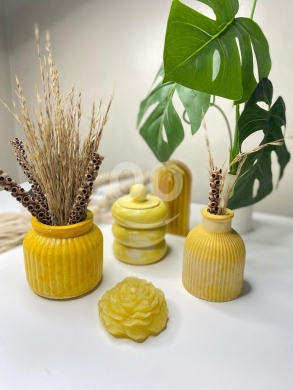 Other Goods in Azmi - طقم ديكور أصفر مشرق