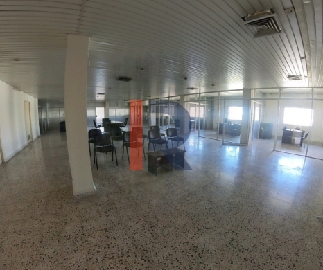 R9-2881 Showroom for Sale in Mina Tripoli – 1000 m² Commercial Space — 2