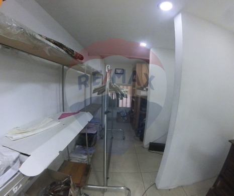 عقارات تجارية للبيع في Nadim EL Jisr - R9-2882 Showroom for Sale in Nadim El Jisr Tripoli - 152 m², 3 Floors, Prime Location