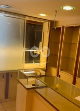 Commercials for rent in Hamra - الحمرا بيروت