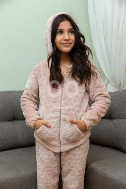 Other Goods in Abbassiyeh - بيجاما بناتي كورال موهير مضلع ناعم مع سحاب وقبعة | Girls&#039; Soft Ribbed Mohair Coral Pyjamas with Hood