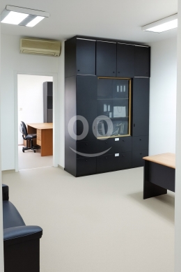 Commercials for rent in Jisr El Bacha - Fully furnished Office for Rent with 2 underground parking in Jisr El Basha (140m2)