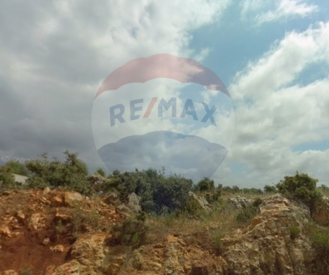 Lands for sale in Btouratij - R9-2889 Land for Sale in Btouratij Koura - 600 m² Zoning 20/40 with Road & Utilities