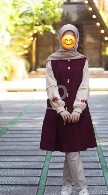Vêtements, chaussures et accessoires dans Abbassiyeh - ثوب صلاة كتان فاخر مطرز بخيط حرير للمكلفات | Luxury Embroidered Linen Prayer Dress for Girls