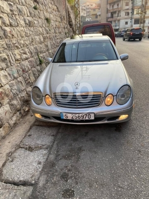 مرسيدس بنز في باخون - Mercedes-Benz E240 model 2003