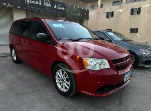 Dodge grand caravan 2013-sxt — 3