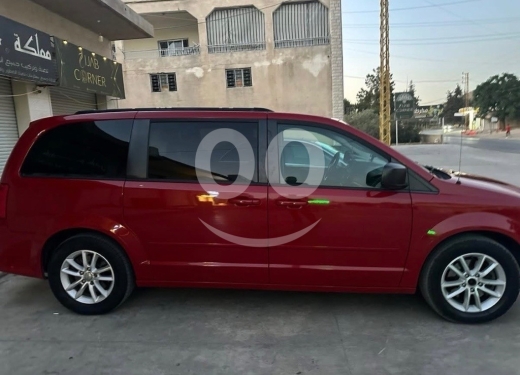 Dodge grand caravan 2013-sxt — 4