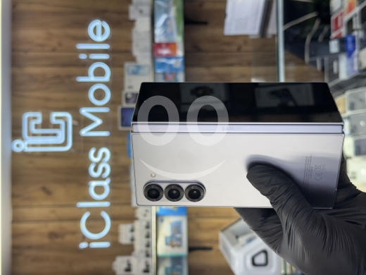 Mobile phones in Furn Al Chebak - سامسونج جالكسي فولد 6 مساحة 256 جيجا و12 رام بحالة ممتازة | Samsung Galaxy Z Fold 6 256GB 12GB RAM