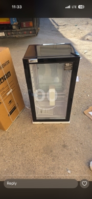 Heating & cooling appliances in Barbir - براد واجهة قزاز ٦ قدم توفير طاقة مع كفالة سنة | 6ft Glass Door Energy-Saving Display Refrigerator