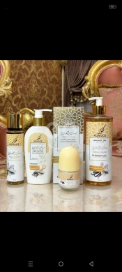 Health & Beauty in Zahleh - مجموعة العناية بالفانيليا والمسك من الكنوز للجسم | Al Kunooz Vanilla & Musk Body Care Set