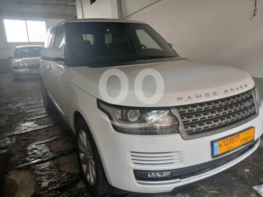 Land Rover in Beirut City - Range Rover Vogue model 2014