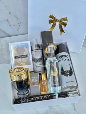 طقم هدايا عطور ومنتجات عناية رجالية فاخرة | Luxury Men's Fragrance and Care Gift Set — 3