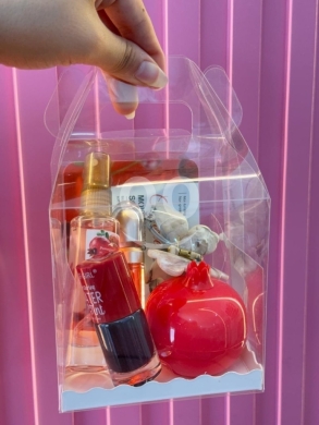 طقم هدايا العناية بالكرز المنعش للجمال والأناقة | Fresh Cherry Beauty and Care Gift Set — 5