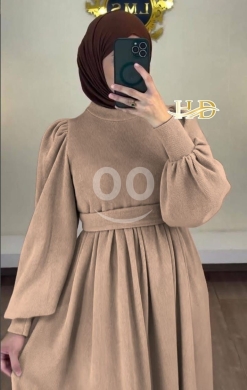 فستان نسائي مصوف مضلع — 3