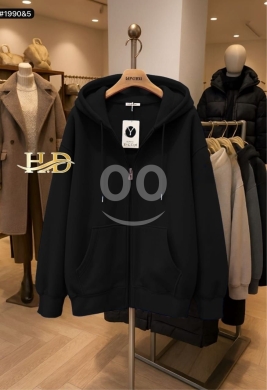 Clothes, Footwear & Accessories in Al Dahye - جاكيت نسائي