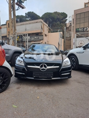 Mercedes-Benz in Mtaileb - 2013 Mercedes-Benz SLK 200 Convertible for Sale (80,000 Miles, Full Options)
