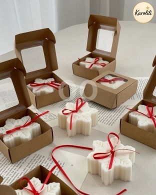 Other Goods in Beirut City - Karolili Snowflake Candles / Wax Melts (Christmas/Holiday Gift Set) - Packaged in Kraft Boxes