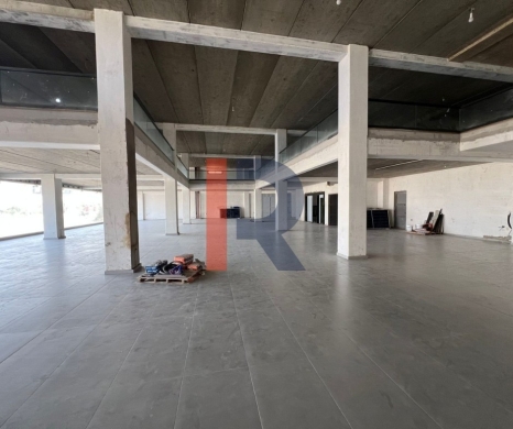 R9-2904 Whole Building for Sale in Qalamoun Highway – 1700 m², 4 Floors, 3 Facades — 3