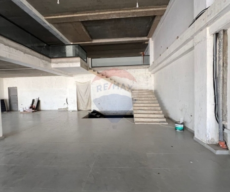R9-2904 Whole Building for Sale in Qalamoun Highway – 1700 m², 4 Floors, 3 Facades — 4