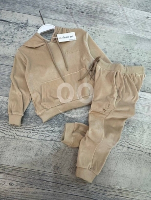 Baby & Kids Stuff in Beirut City - Armoni Kids Beige Velour-Feel Cotton Loungewear Set - Hoodie & Joggers (7-15 Years)