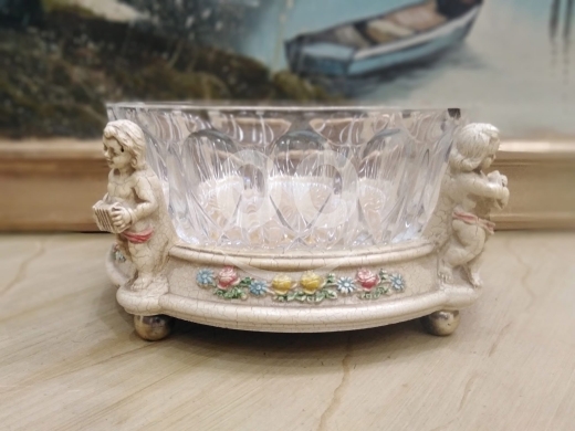Antiques & Collectibles in Tripoli - بونبونيار كريستال فرنسي أنتيك تماثيل موسيقية | Antique French Crystal Bonbonniere Musical Figures