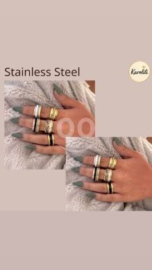 Vêtements, chaussures et accessoires dans Beyrouth - Karolili Stainless Steel Stackable Ring Set - Gold & Multi-Tone