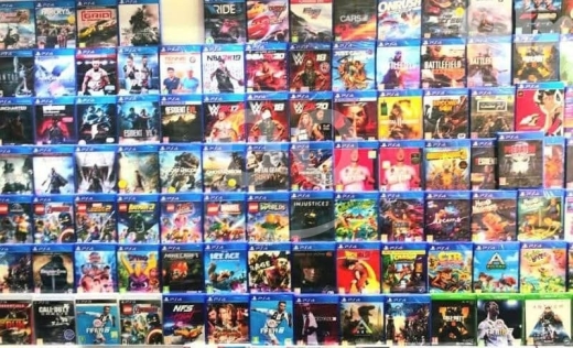 Gaming Console & Accessories dans Dekouaneh - AVAILABLE CDS FOR PS4 PS5 NINTENDO SWITCH XBOX