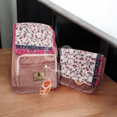 Autres biens dans Abbassiyeh - حقيبة وجزدان مخمل بنقشات تراثية عازلة للمياه | Velvet Heritage Bag & Purse Set - Waterproof Lining
