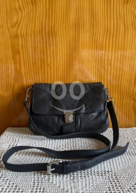 Vêtements, chaussures et accessoires dans Dahr el-Ain - Lakeland Fine Leather Crossbody Flap Bag - Tan/Camel Adjustable Strap