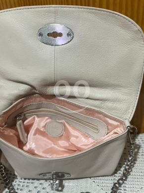 Luccio Cream Quilted Crossbody Bag - Luxury Leather Look with Gold Chain — 4