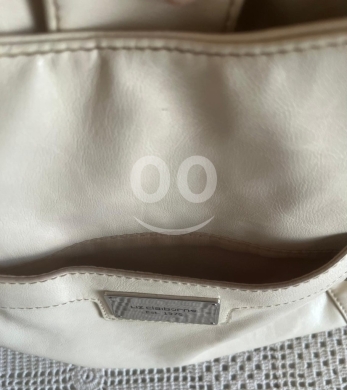 Liz Claiborne Cream Leather Slouchy Tote Bag - Spacious Shoulder Purse (45cm) — 5