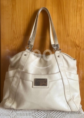 Liz Claiborne Cream Leather Slouchy Tote Bag - Spacious Shoulder Purse (45cm) — 3