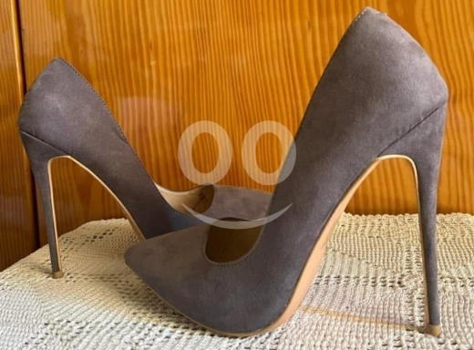 Clothes, Footwear & Accessories in Dahr el-Ain - New! VERTICO Grey Faux Suede Pointed-Toe Stiletto Pumps | Size 40 (US 9) - Never Worn