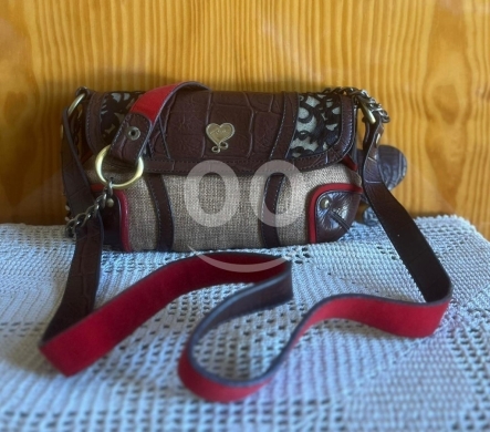 الملابس، الأحذية والزينة في ضهر العين - Unique AXEL Multi-Texture Crossbody Bag | Faux Croc, Leopard Print, Red Suede & Woven Fabric - 24x16