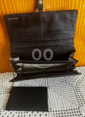 Le Tanneur Genuine Leather Foldover Wallet with Detachable Card Holder | Black Organizer — 2