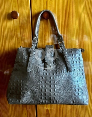 Clothes, Footwear & Accessories in Dahr el-Ain - Luxury Slate Grey Genuine Leather Tote Bag | Croc Embossed, Structured & Triple-Zip Interior Organiz