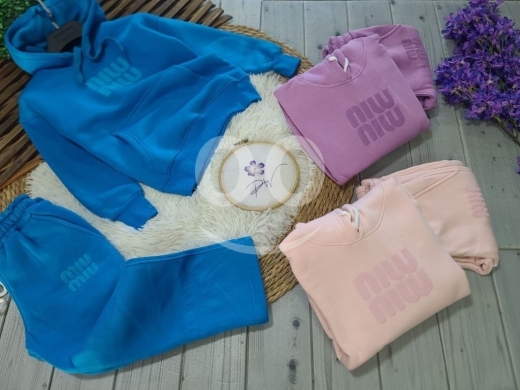 Vêtements, chaussures et accessoires dans Abbassiyeh - سرفتمن بناتي سبور قطن مصوف تركي مريح وأنيق | Girls&#039; Sporty Turkish Cotton Fleece Tracksuit