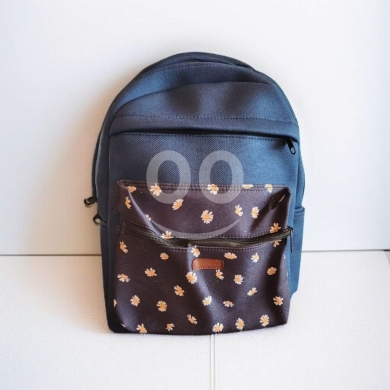 حقيبة ظهر مدرسية كبيرة للابتوب بتصميم وردي مميز | Large School Backpack with Laptop Sleeve — 2