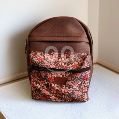 Vêtements, chaussures et accessoires dans Abbassiyeh - حقيبة ظهر مدرسية كبيرة للابتوب بتصميم وردي مميز | Large School Backpack with Laptop Sleeve