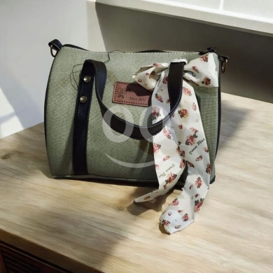 Vêtements, chaussures et accessoires dans Abbassiyeh - جزدان يد وكتف كتان بتصميم عصري ووشاح أنيق | Stylish Linen Hand & Shoulder Bag with Scarf Accent