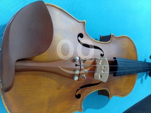4/4 violin europian hand made with box and arsheh — 2