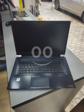 Computers Parts & Software Accessories dans Tripoli - Toshiba Dynabook very slim light weight good condition
