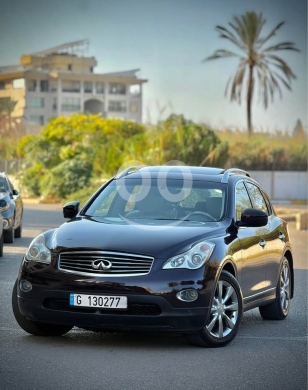 Infiniti in Qalamoun - Ininiti Ex35 model 2010