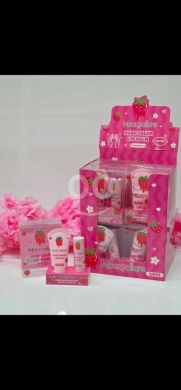 Other in Dawhet Aramoun - MocalLure - Hand Cream & Lip Balm Set