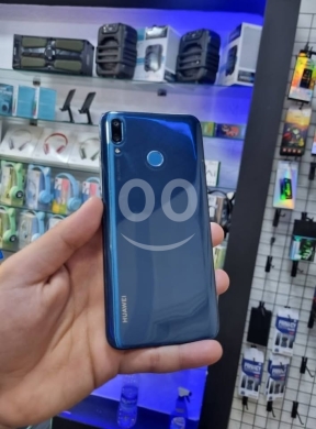 Mobile phones dans Tripoli - Y9 64GB 4 ram