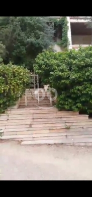 Other real estate in Baalback - فيلا تروبلكس بعلبك راس العين طلعة الكينغ إطلالة مميزة مساحة البناء 900 م مساحة الارض 1000 م بئر مي