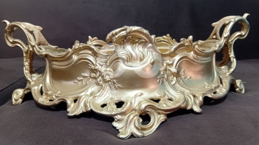 Antiques & Collectibles in Al Sharkiyeh - French louis jardiniere bronze early 20 centurycen