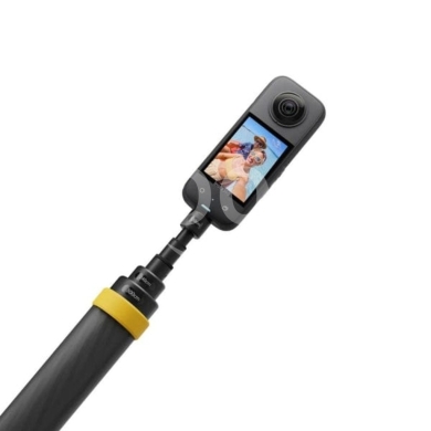 Cameras, Camcorders & Studio Equipment in Beirut City - Insta360 Enhanced Extended Selfie Stick (3m/9.8ft) | Carbon Fiber for Invisible &#039;Drone&#039; Shots