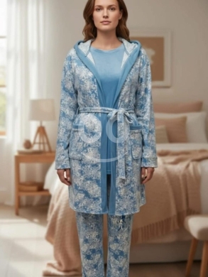 Vêtements, chaussures et accessoires dans Tripoli - Blue & White Floral Print 3 Piece Pajama Set